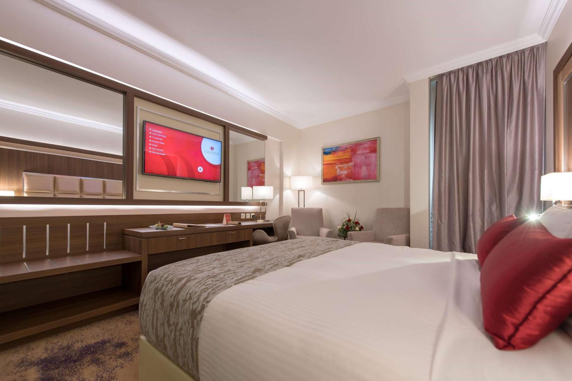 Ramada By Wyndham Continental Jeddah Hotel Екстериор снимка